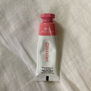 Glossier Cloud Paint Puff